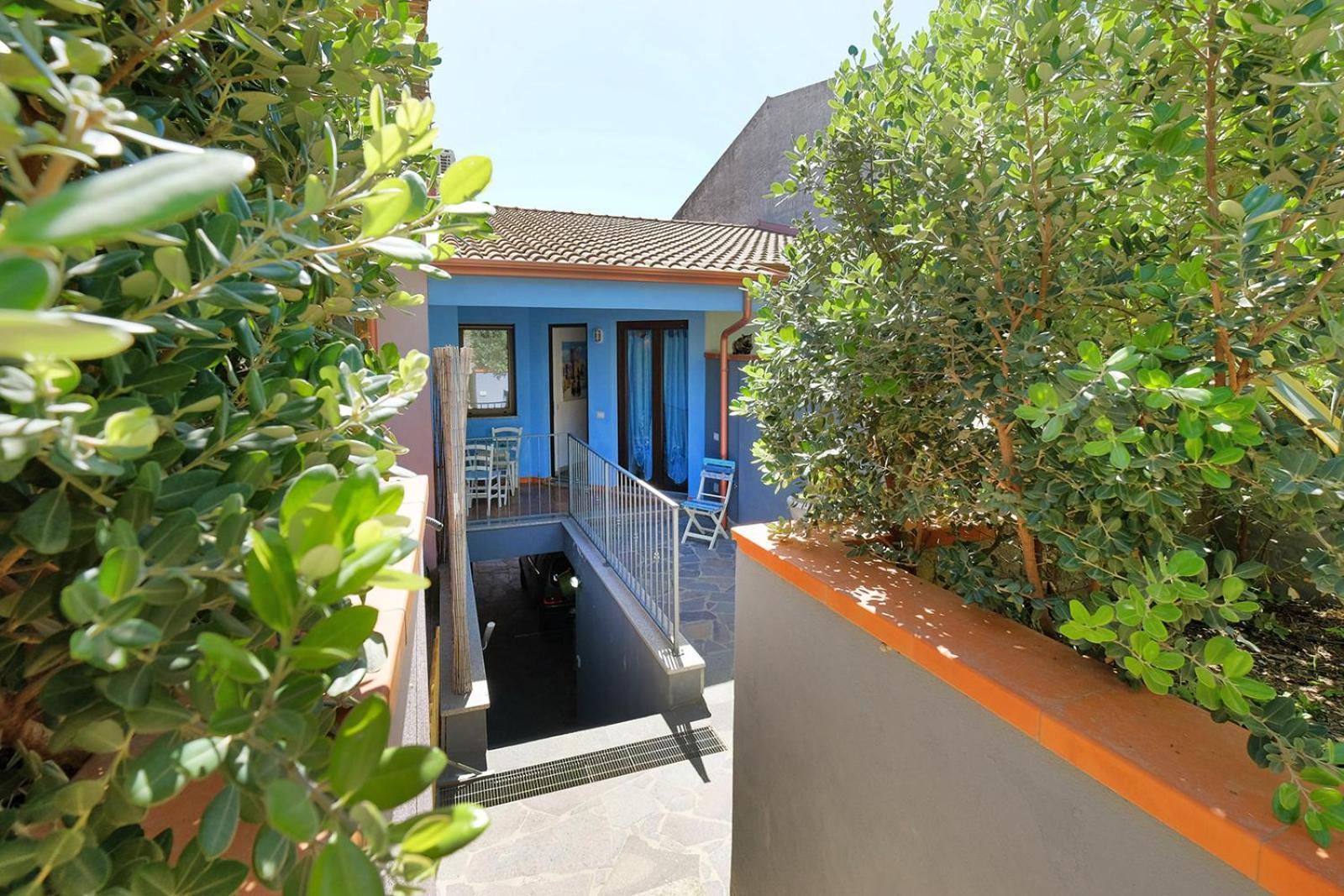 Casa Azzurra - Blue House Otel Teulada Dış mekan fotoğraf